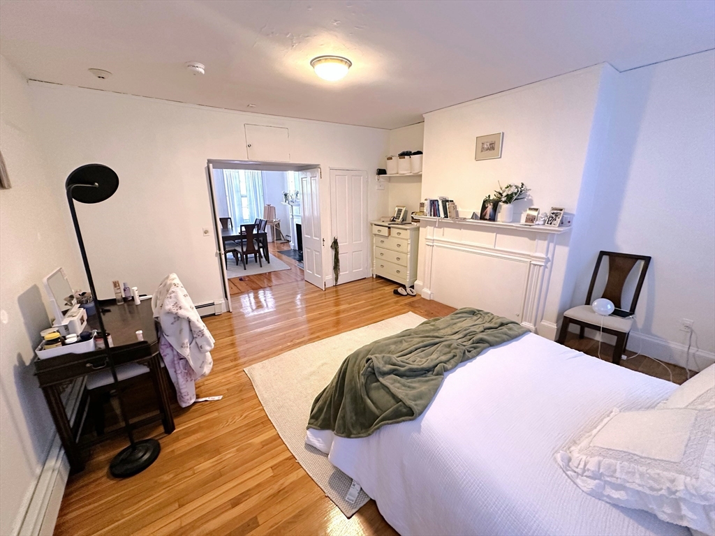 7 Charles # 2 Property Photo 5