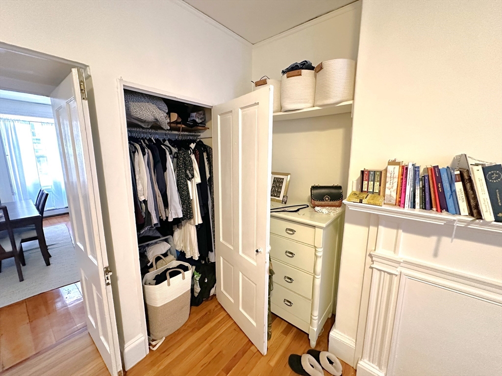 7 Charles # 2 Property Photo 12