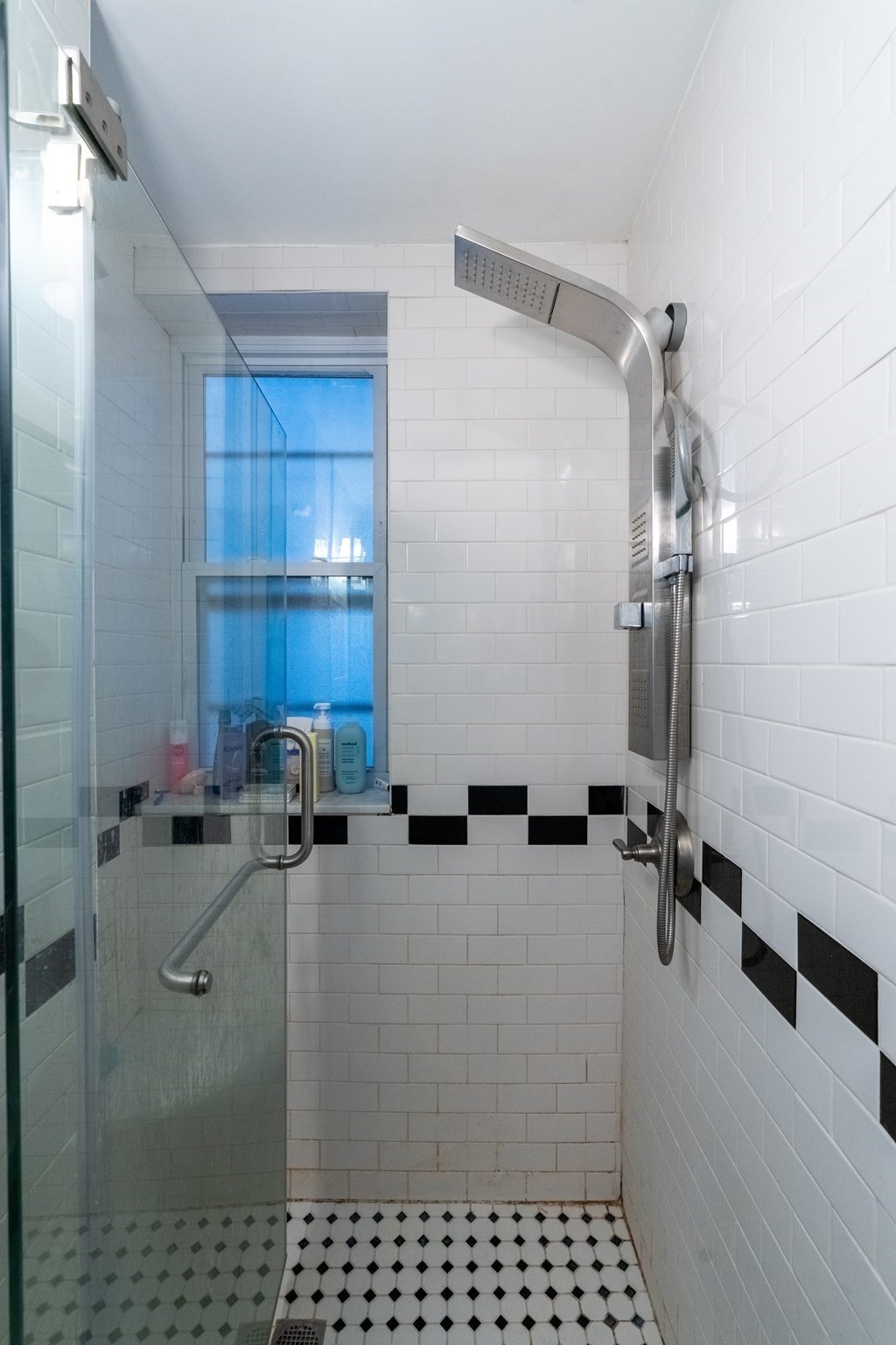68 Phillips St # 6 Property Photo 14