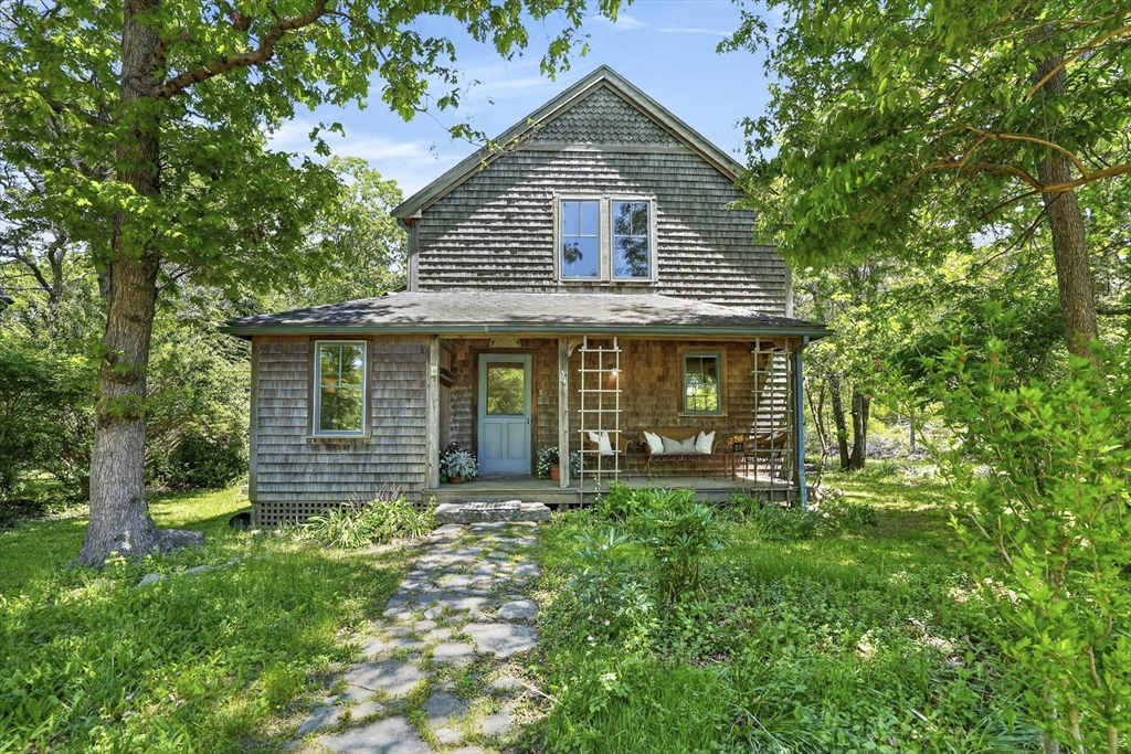 4 Rock Pond Road Property Photo 1