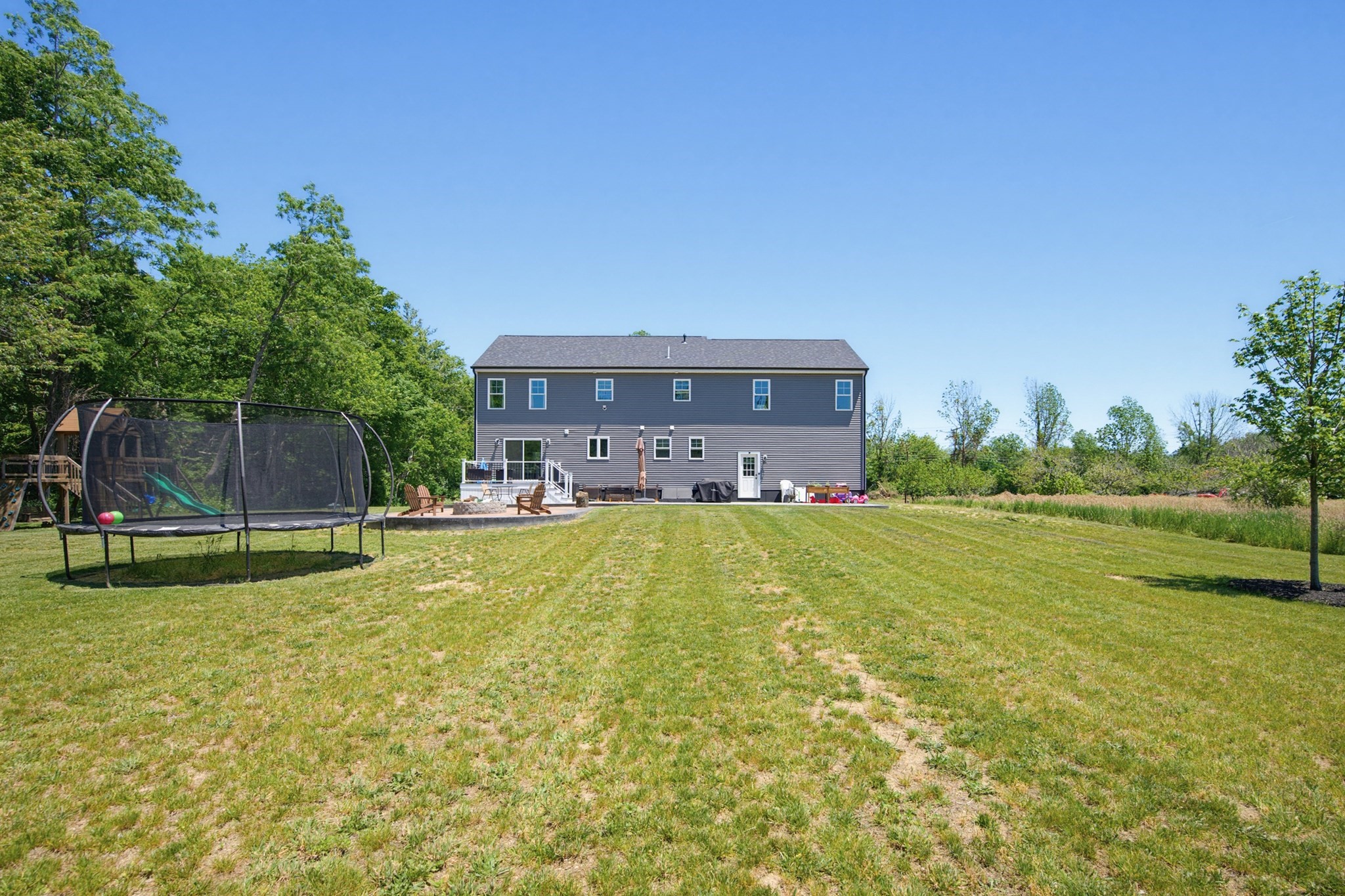 1479 Main St Property Photo 7