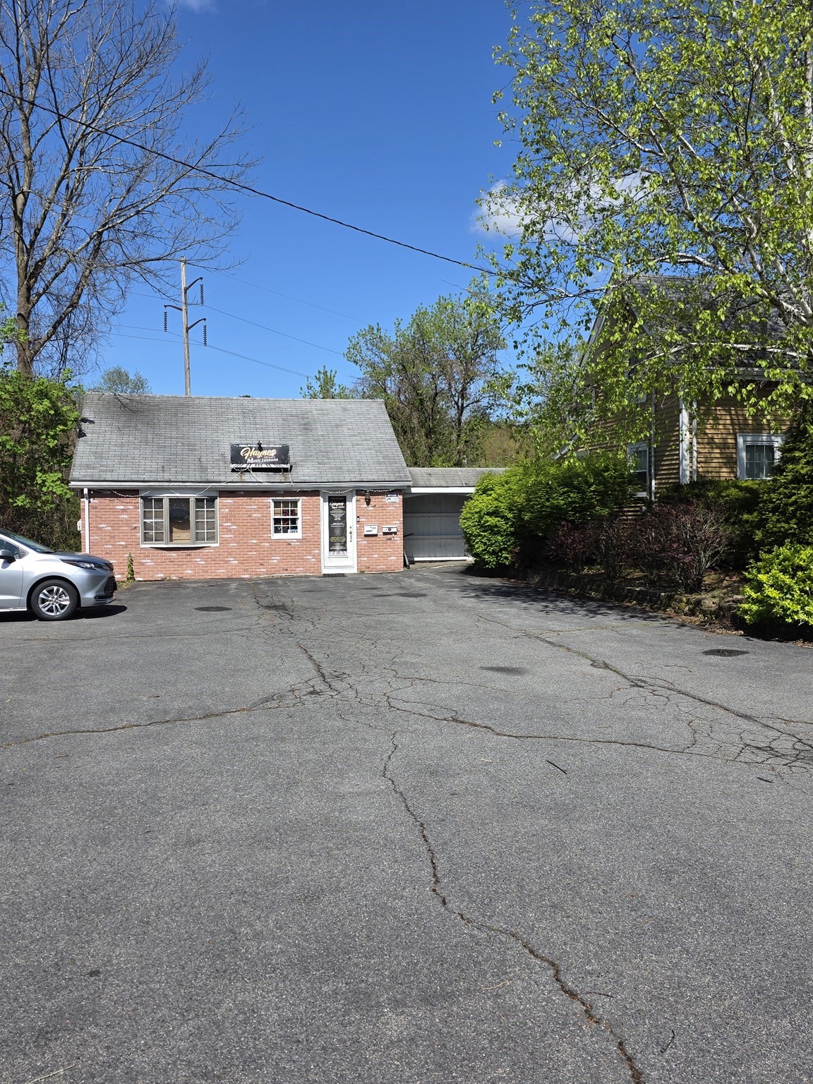 625 Bedford St Property Photo 11