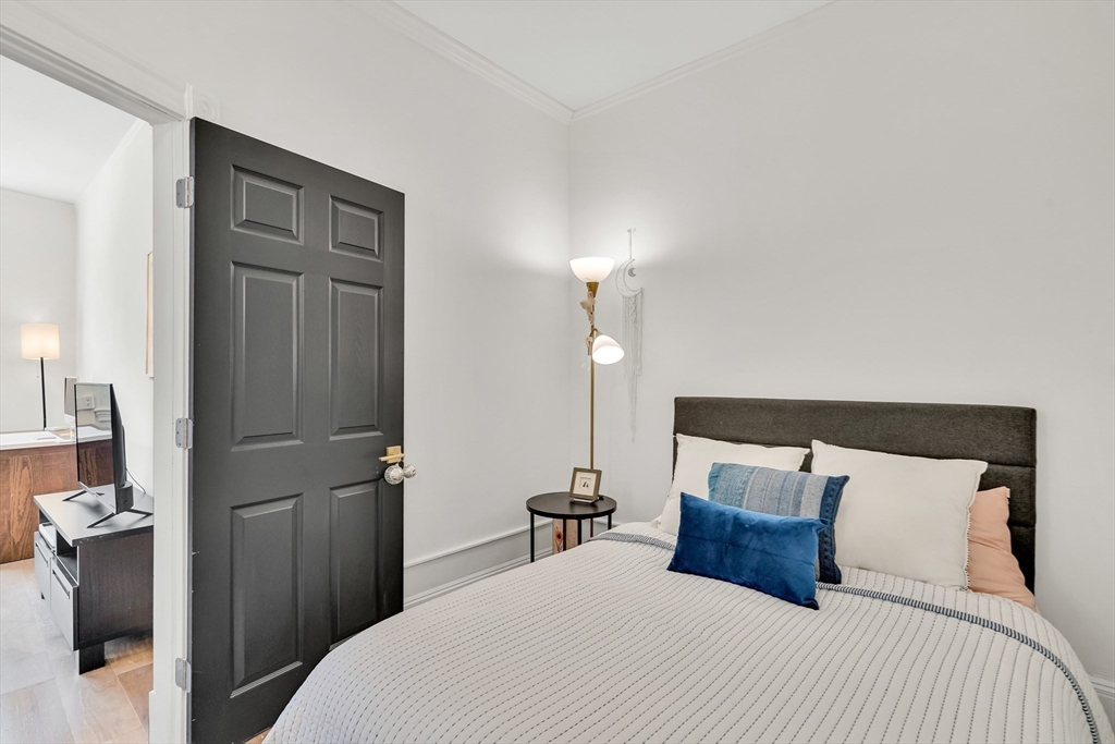 21 Beacon St # 8g Property Photo 9
