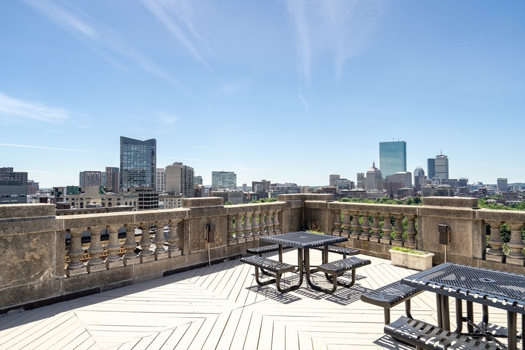 21 Beacon St # 8g Property Photo 17