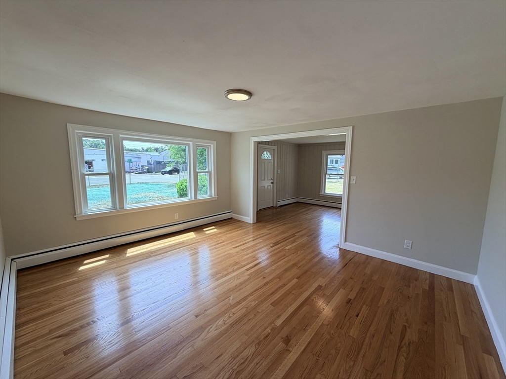 103 Brook St Property Photo 5