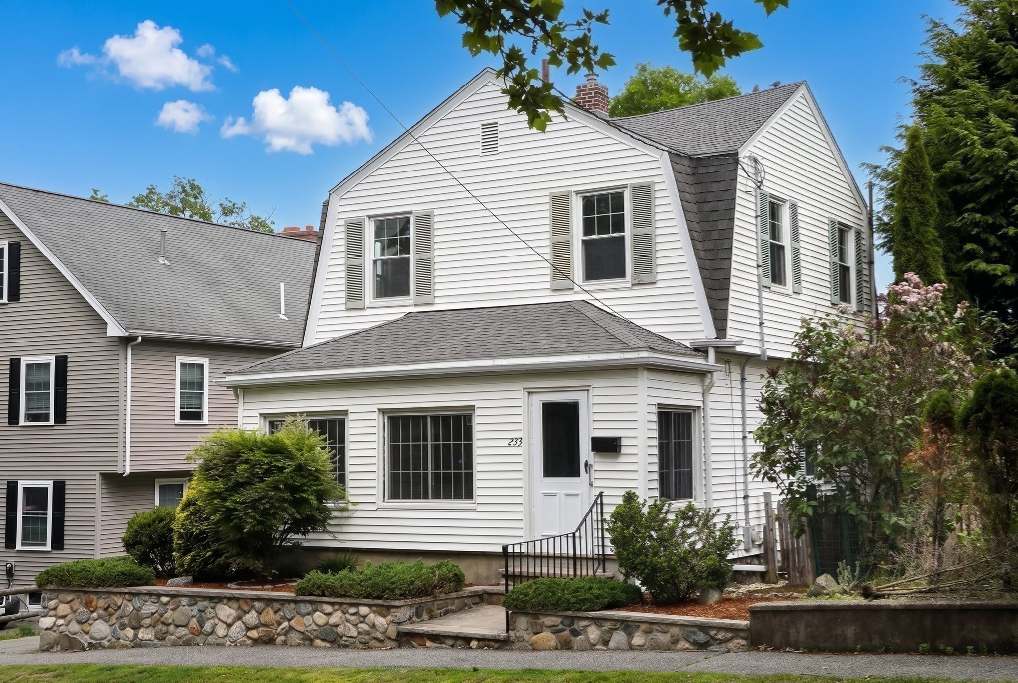 233 Florence Ave
