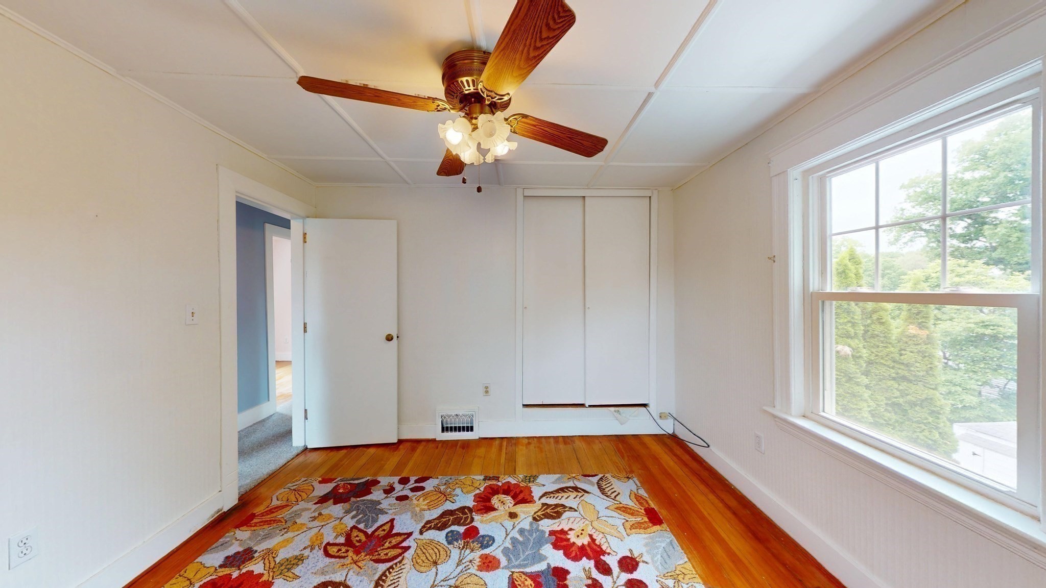233 Florence Ave Property Photo 22