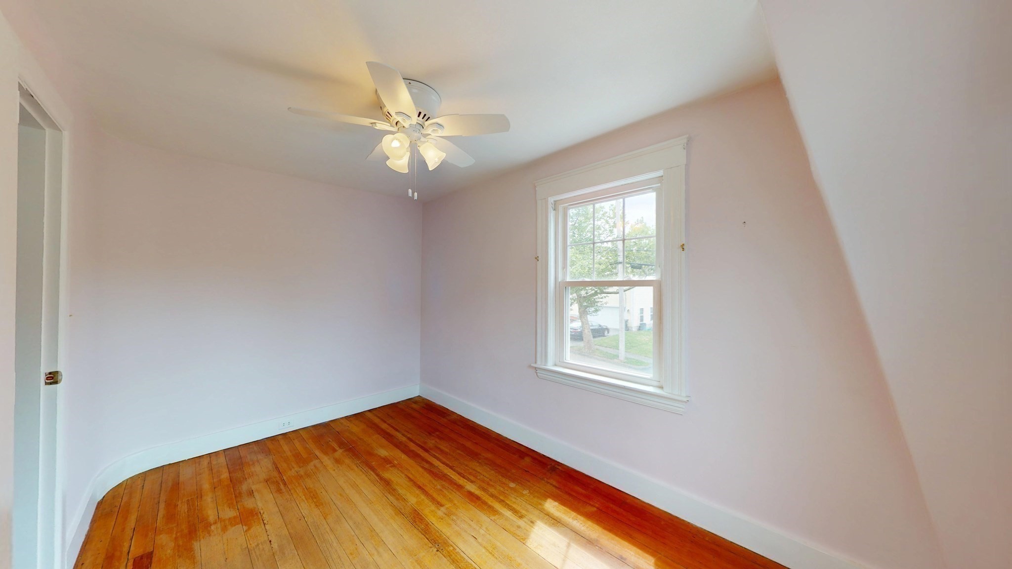 233 Florence Ave Property Photo 25