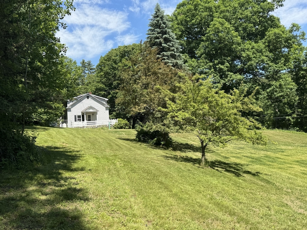 223 Main Rd Property Photo 28
