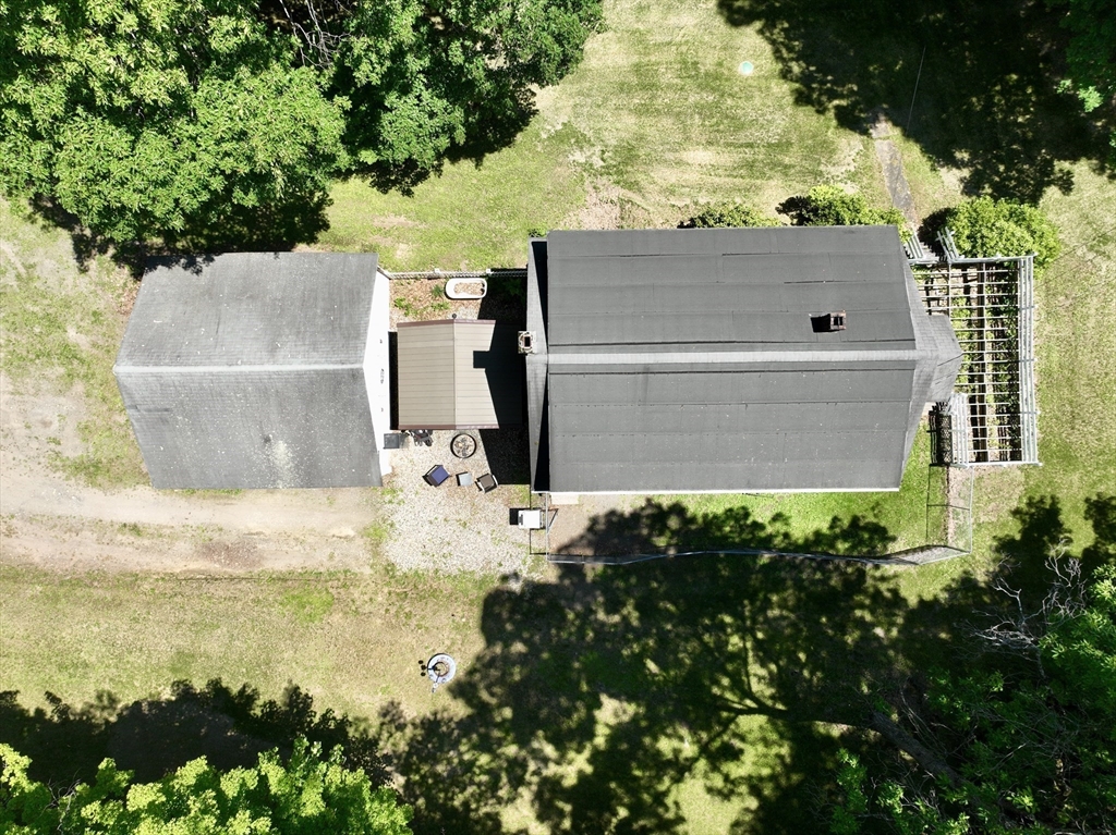 223 Main Rd Property Photo 36