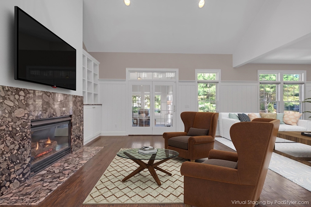 10 High Pine Circle # 10 Property Photo 1