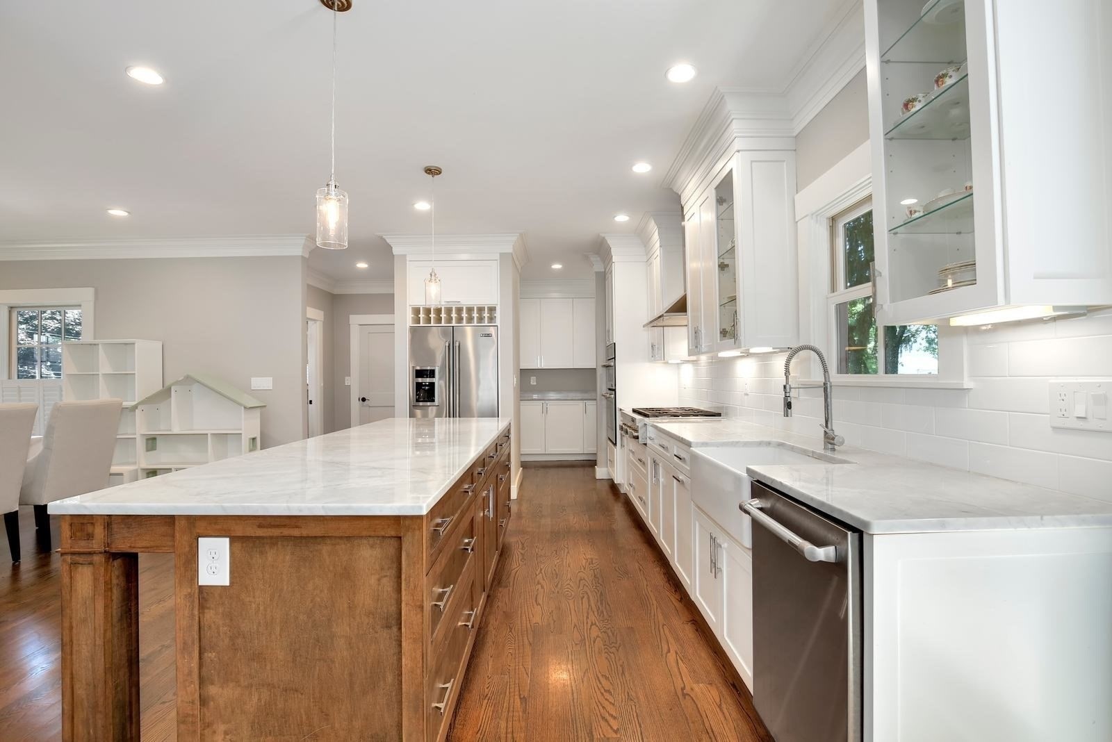 7 Park St Property Photo 4