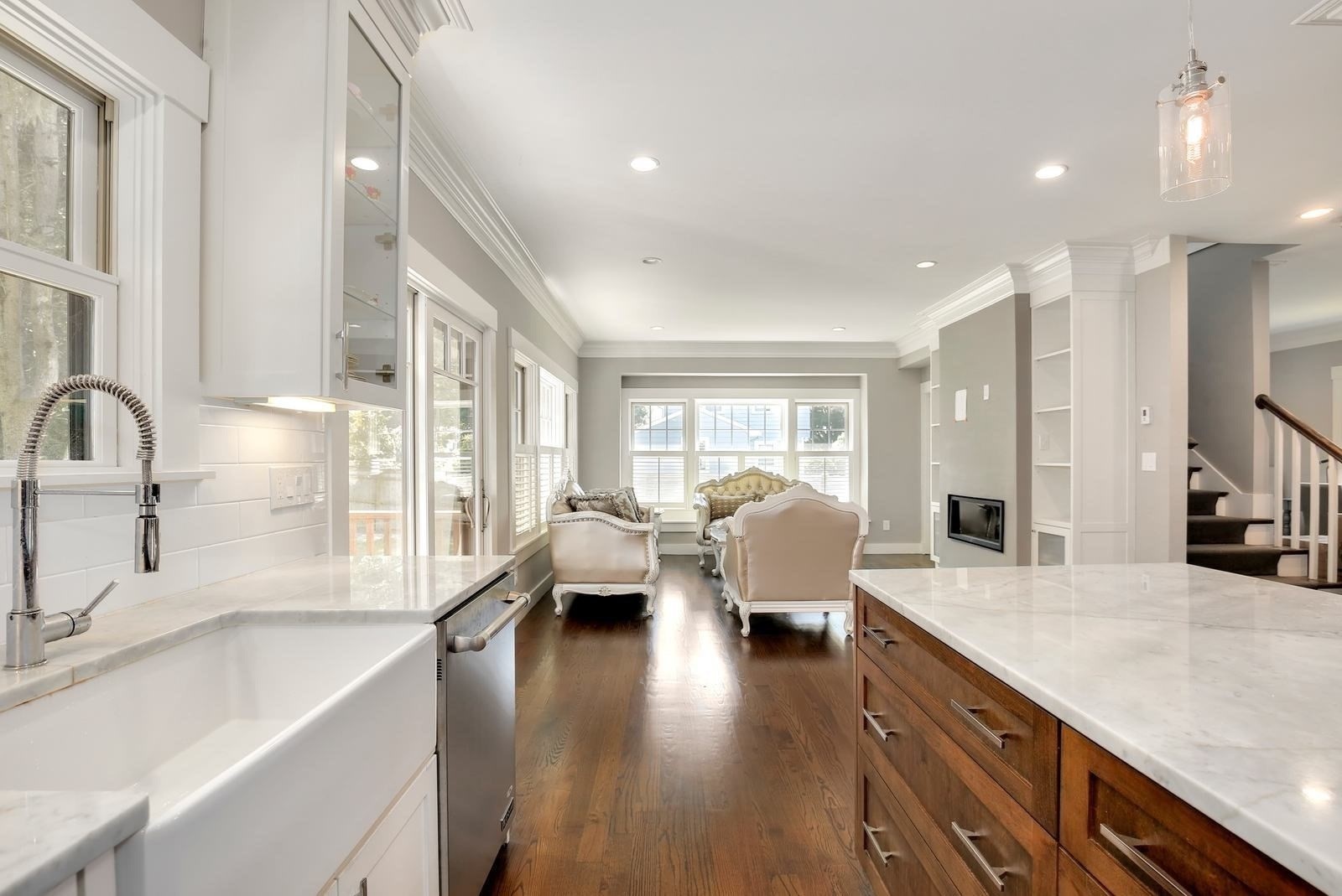 7 Park St Property Photo 9