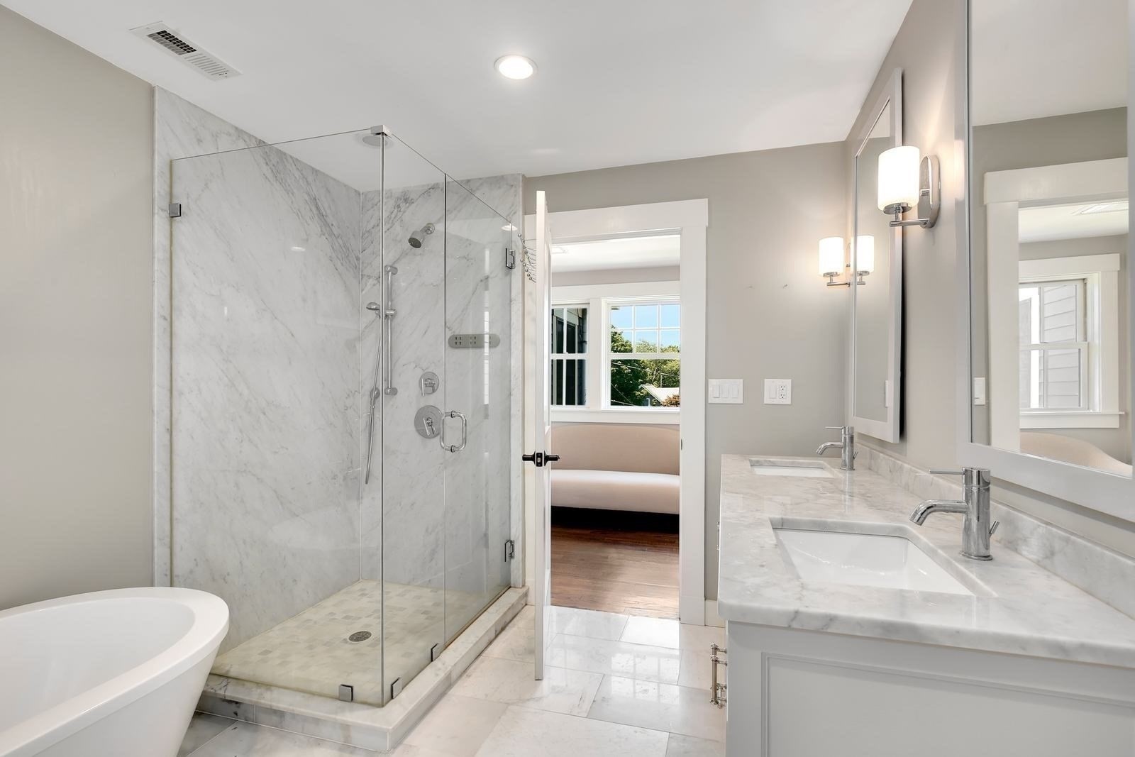 7 Park St Property Photo 10