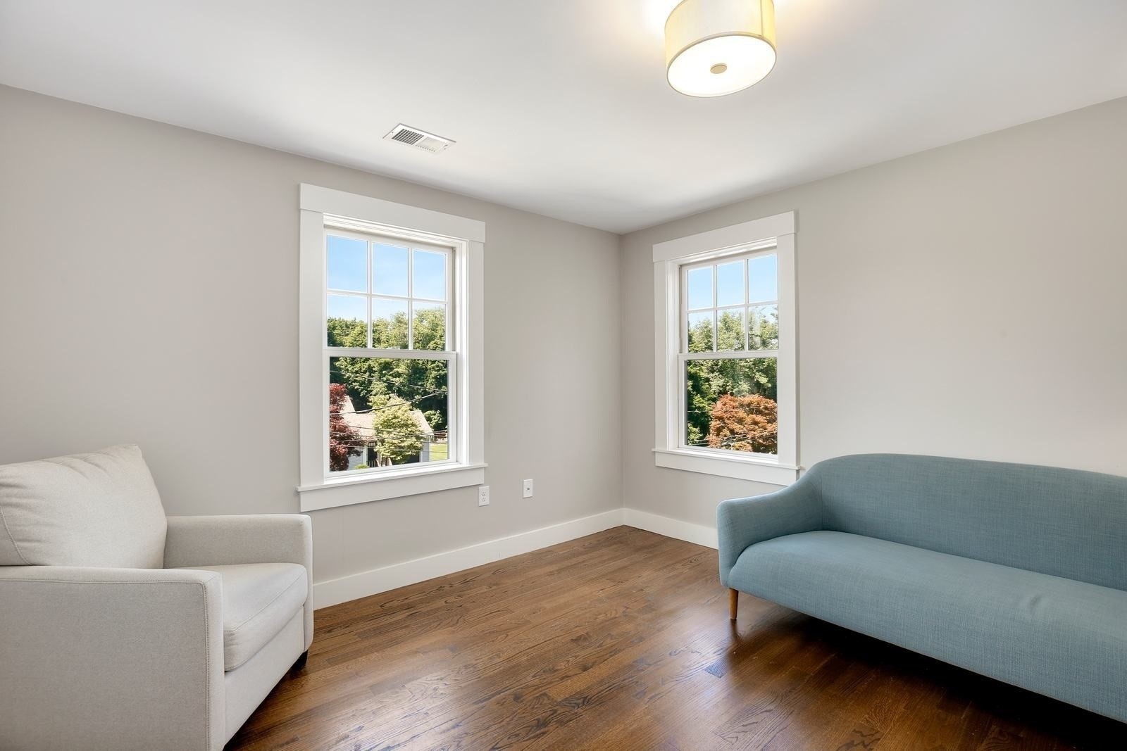 7 Park St Property Photo 17