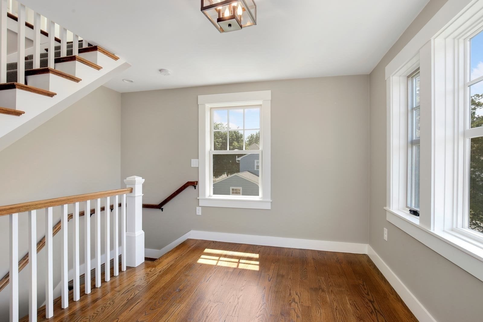 7 Park St Property Photo 25