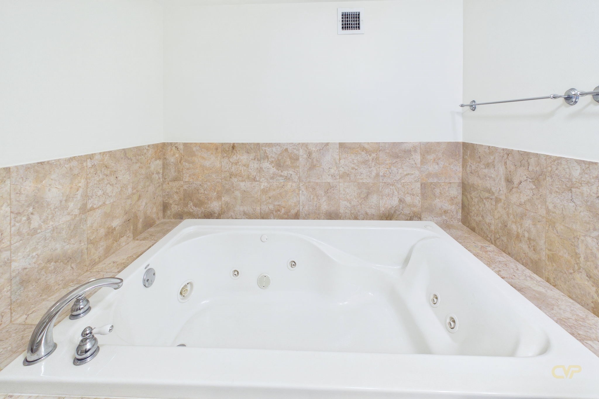 15 Park Ave # 211 Property Photo 21