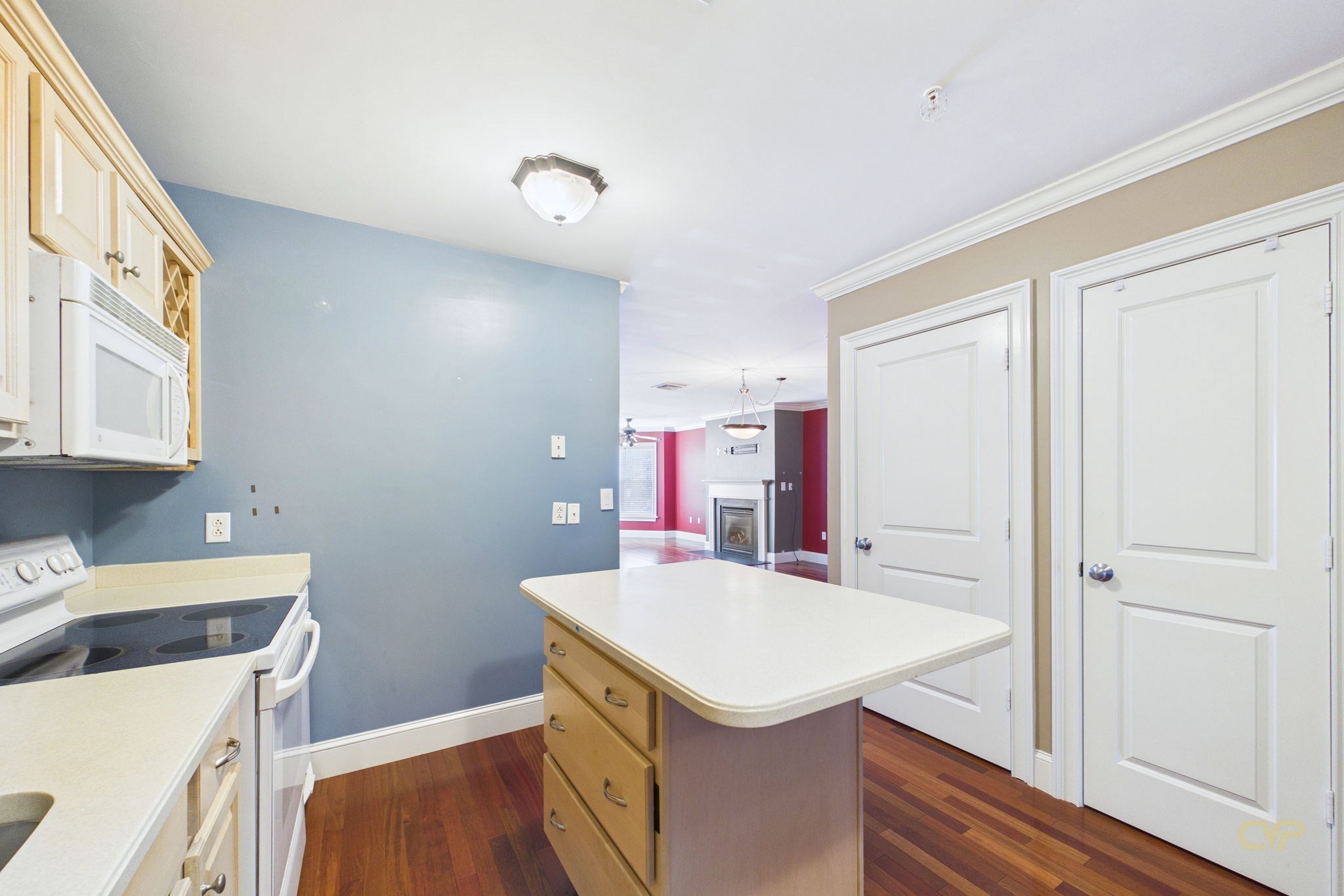 15 Park Ave # 211 Property Photo 35