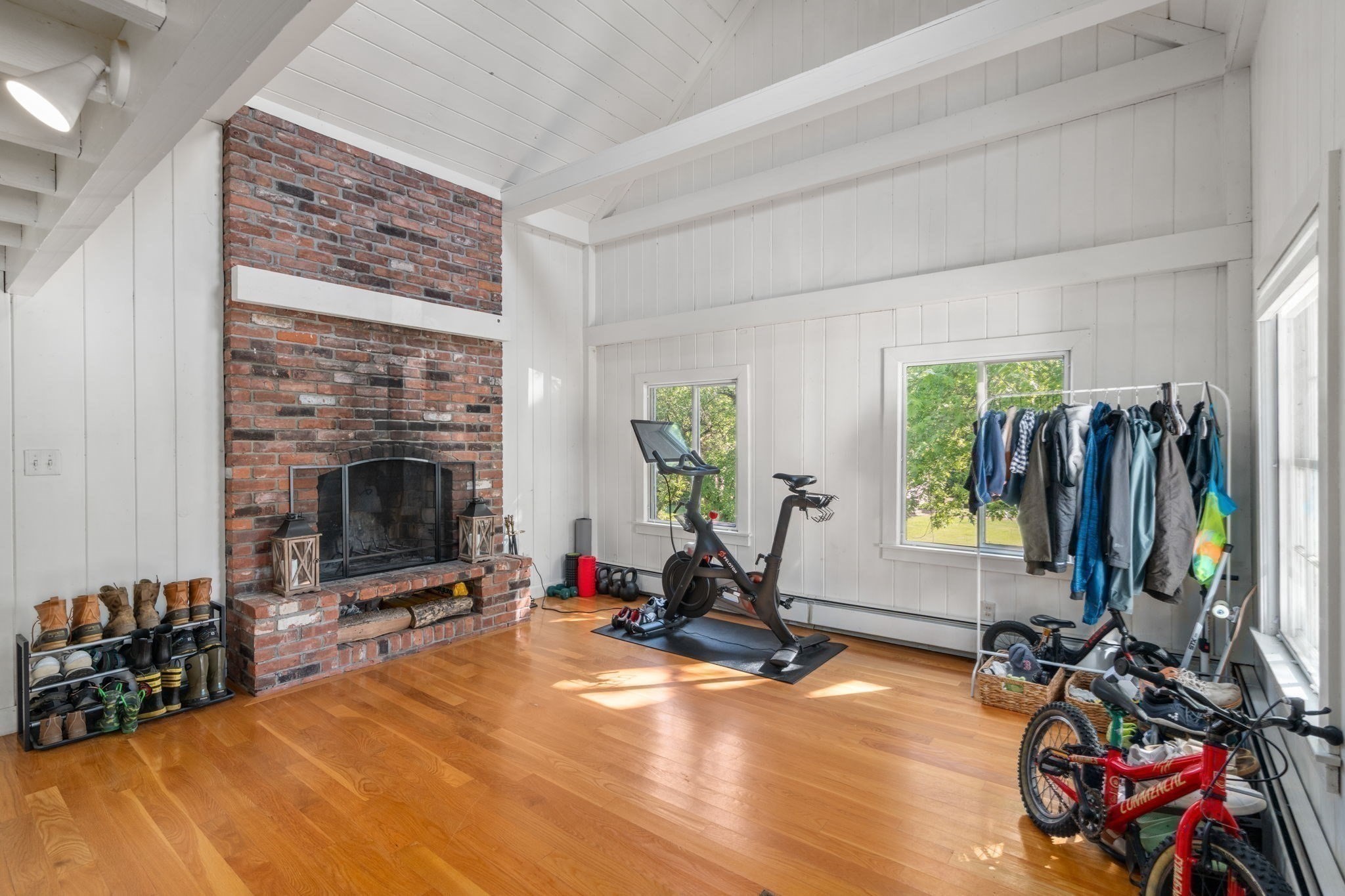 339 Boston Rd Property Photo 11