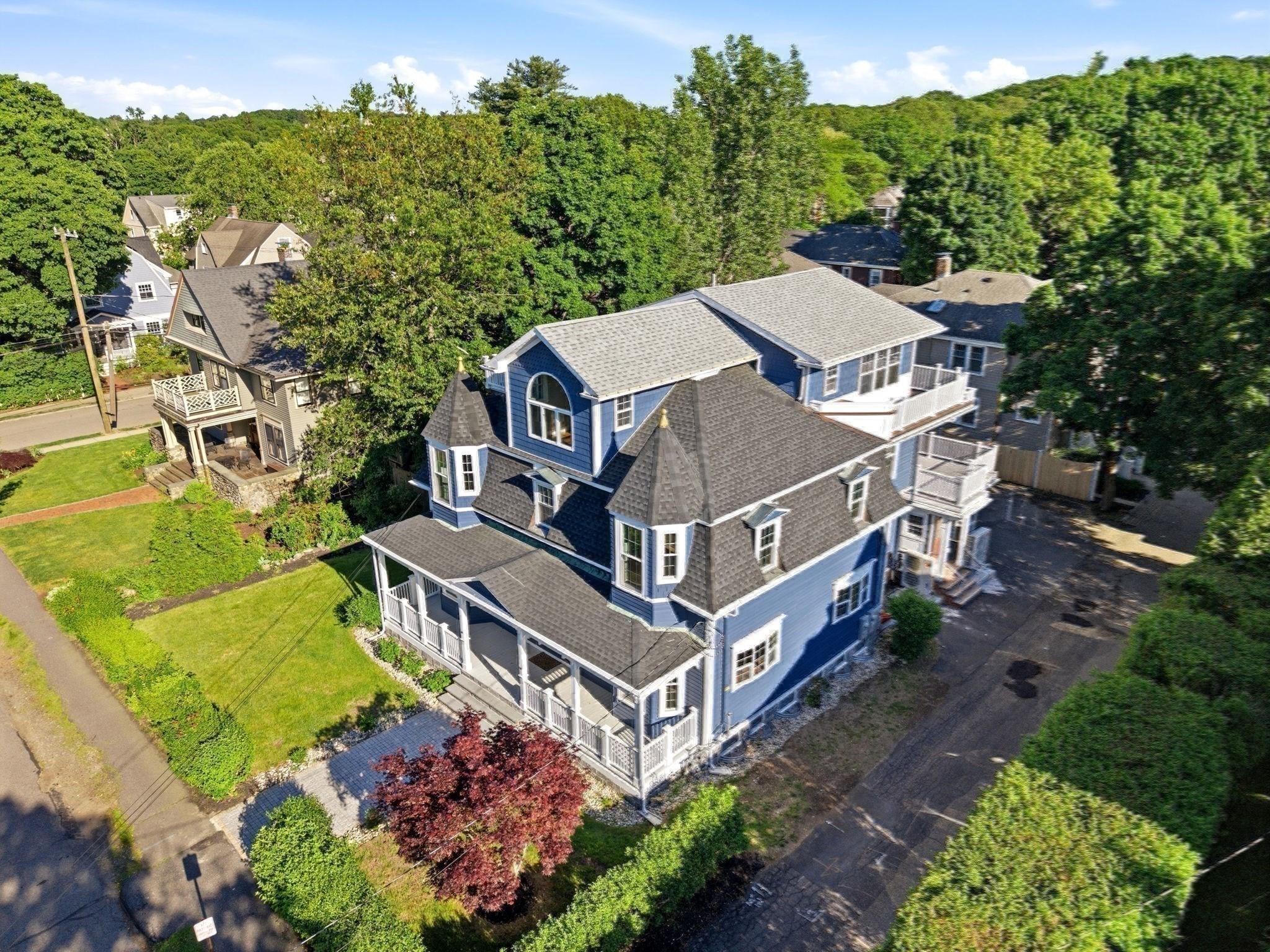 10 Washington Park Property Photo 2