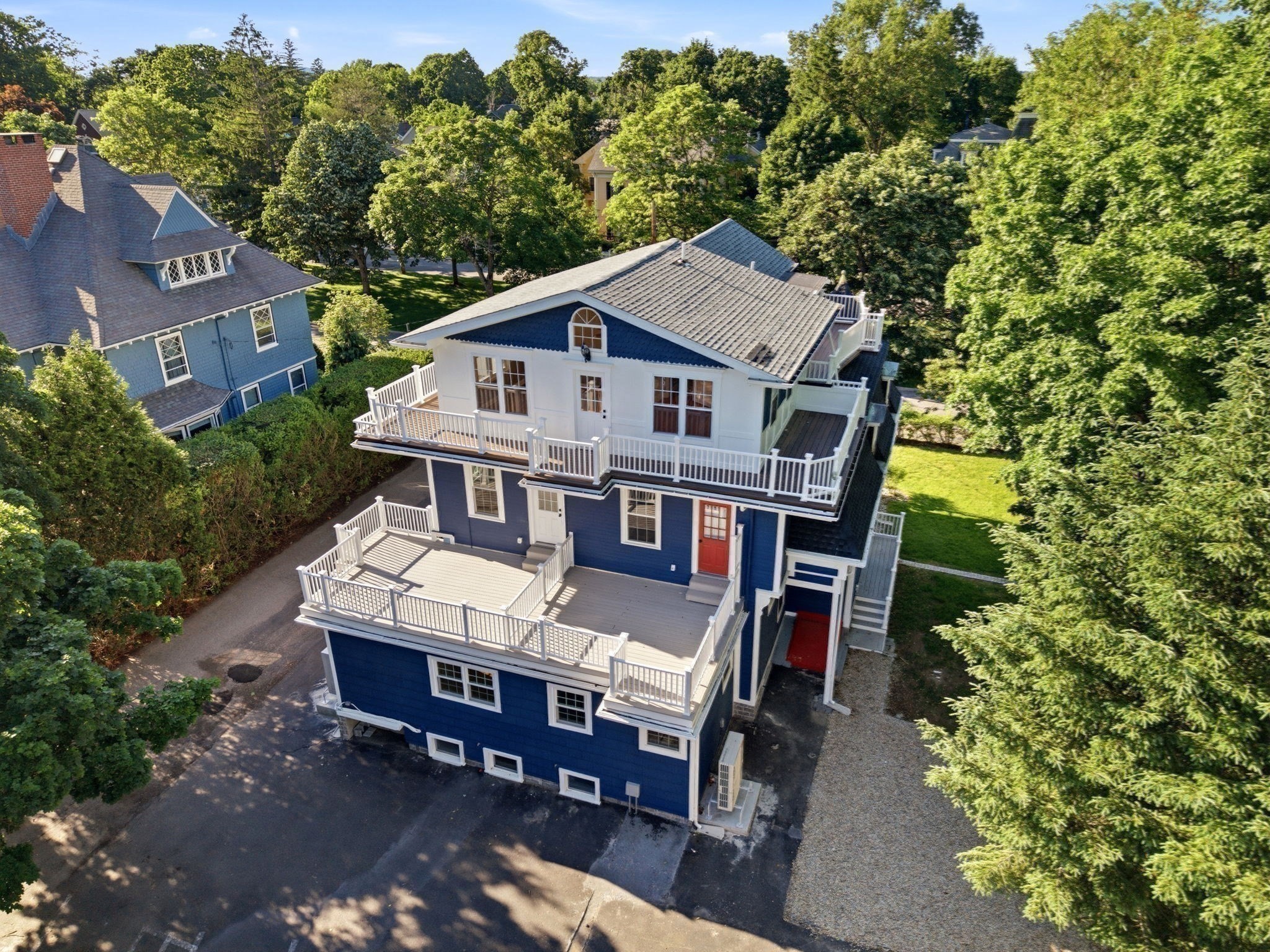 10 Washington Park Property Photo 25