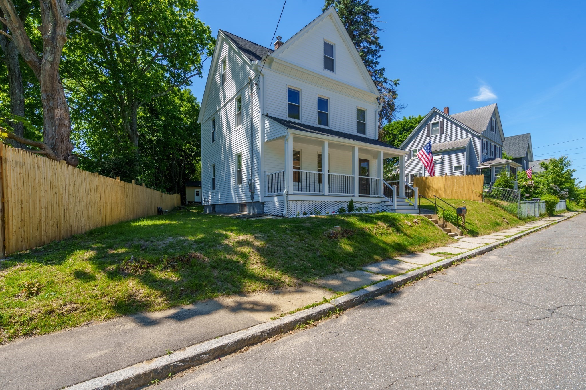 10 Walnut St Property Photo 2