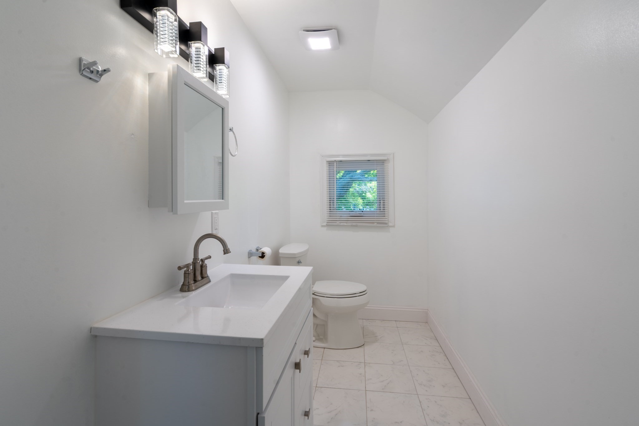 10 Walnut St Property Photo 11