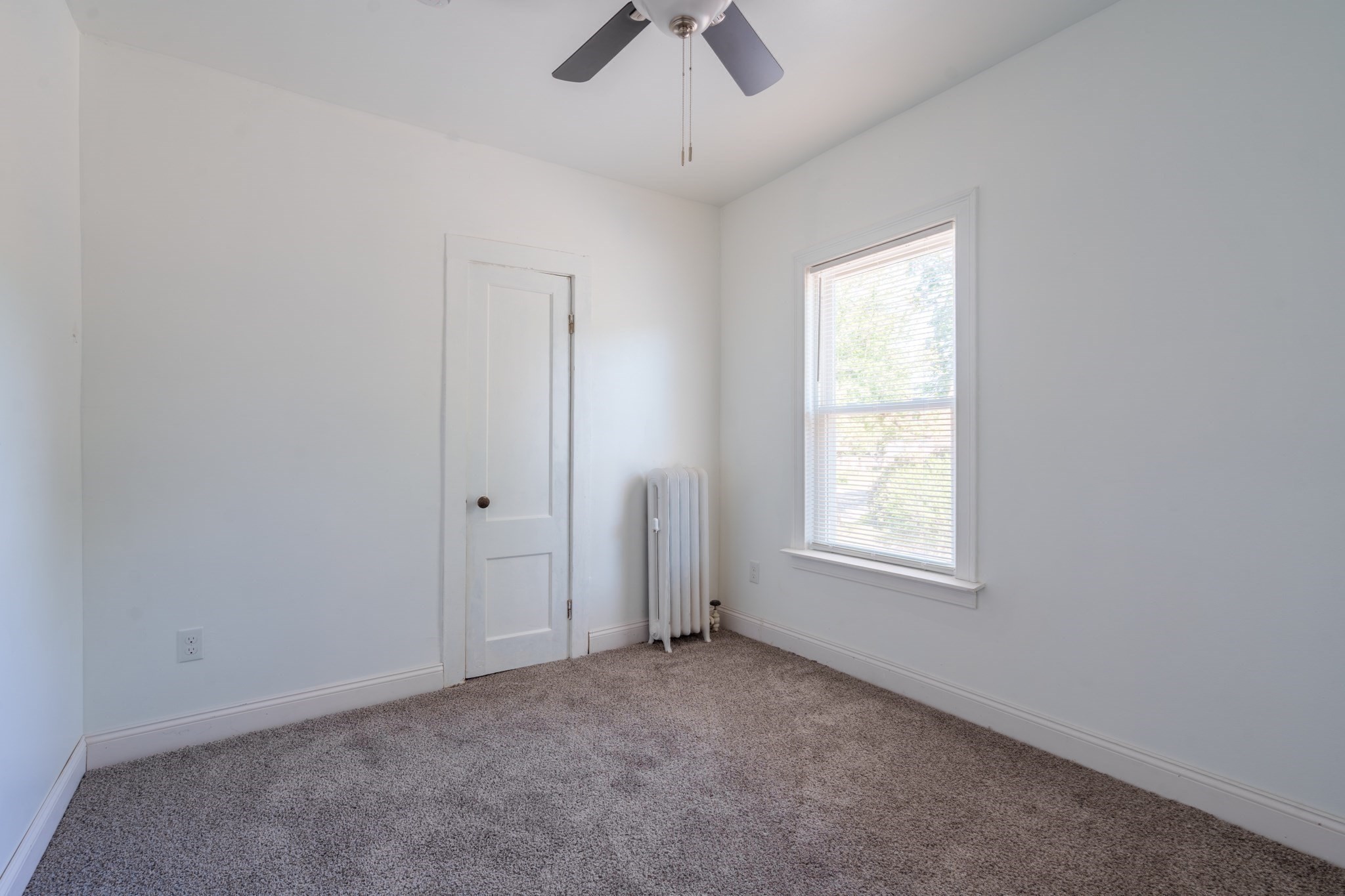 10 Walnut St Property Photo 15