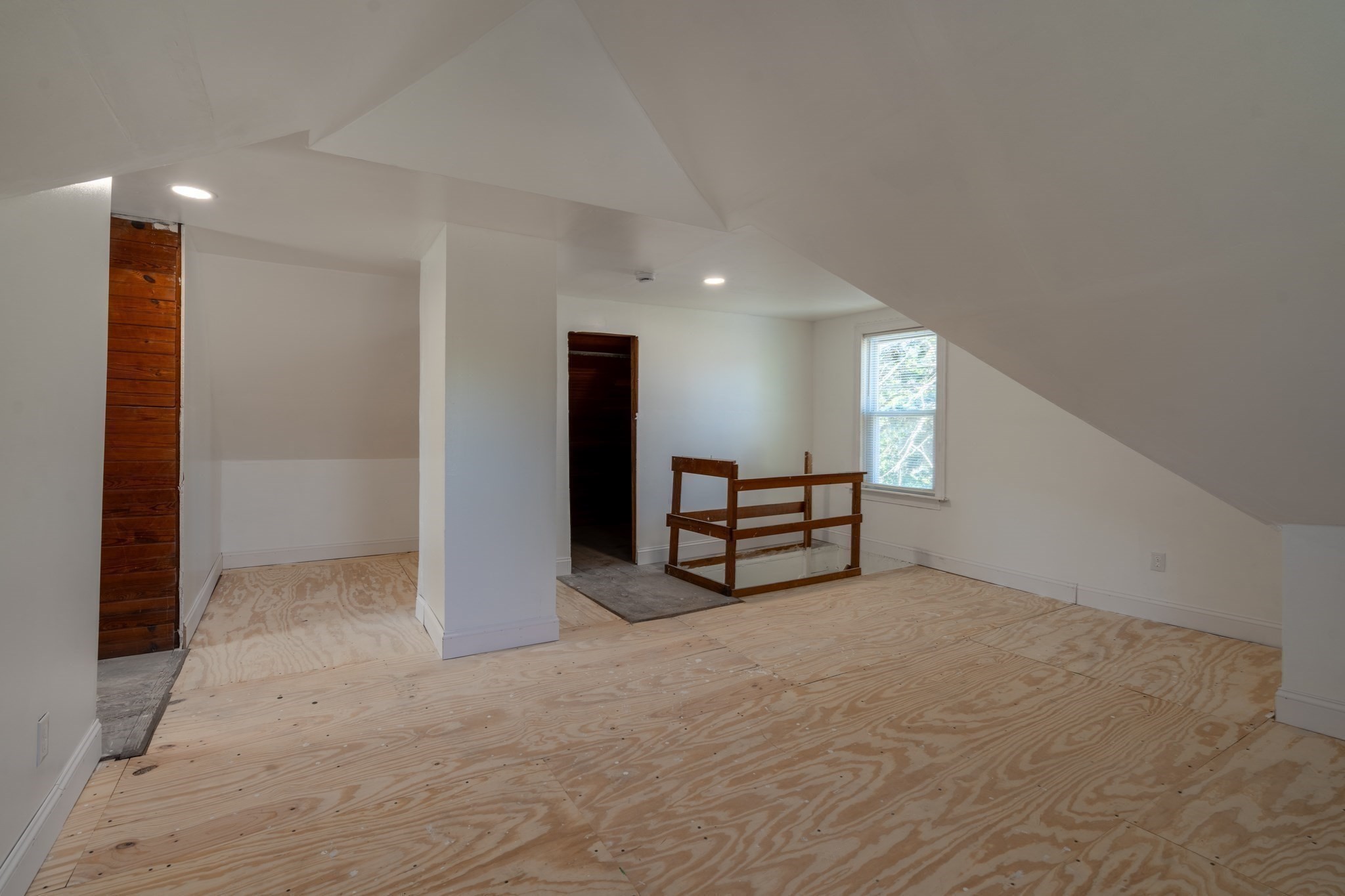 10 Walnut St Property Photo 21