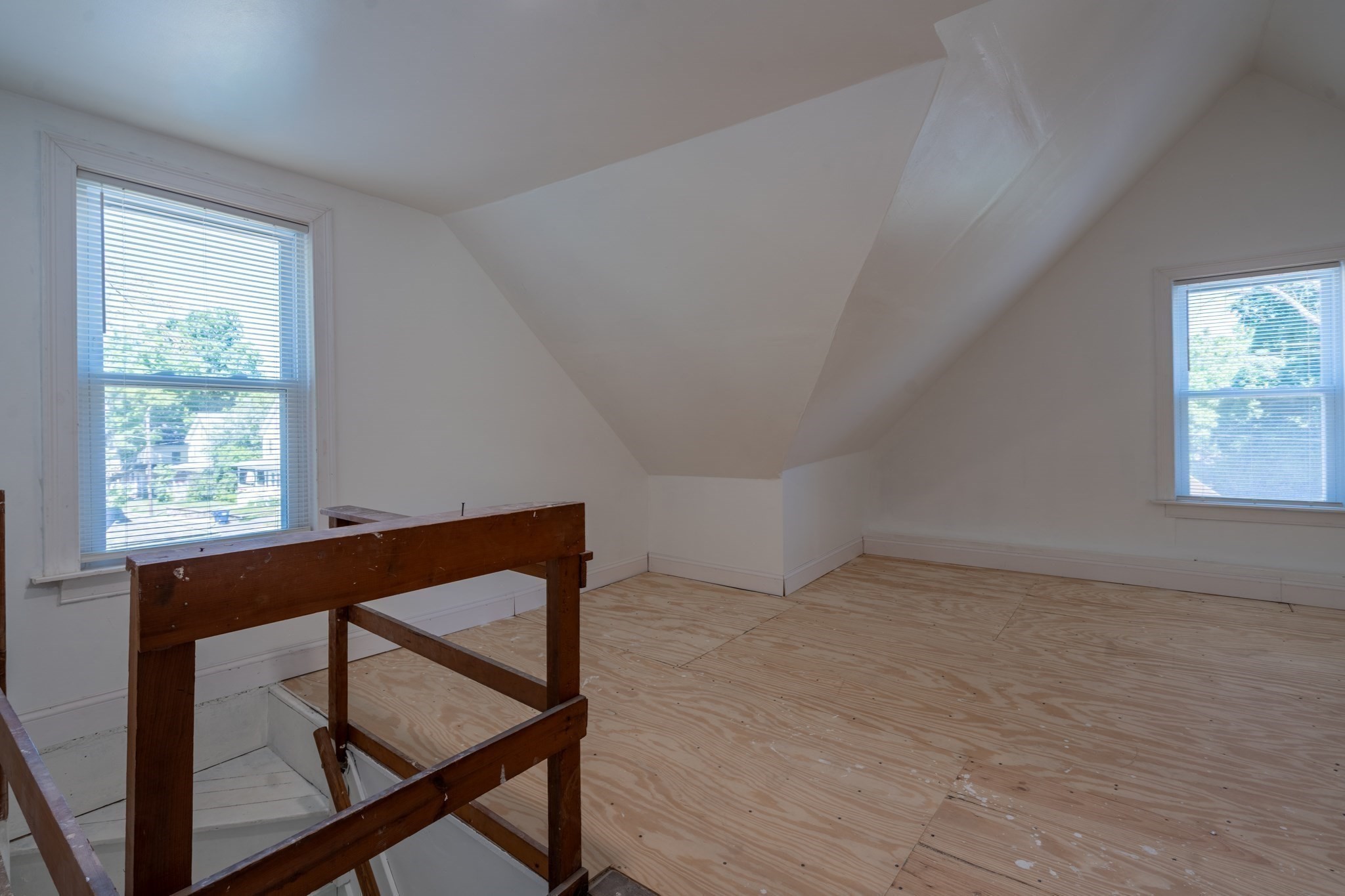 10 Walnut St Property Photo 22