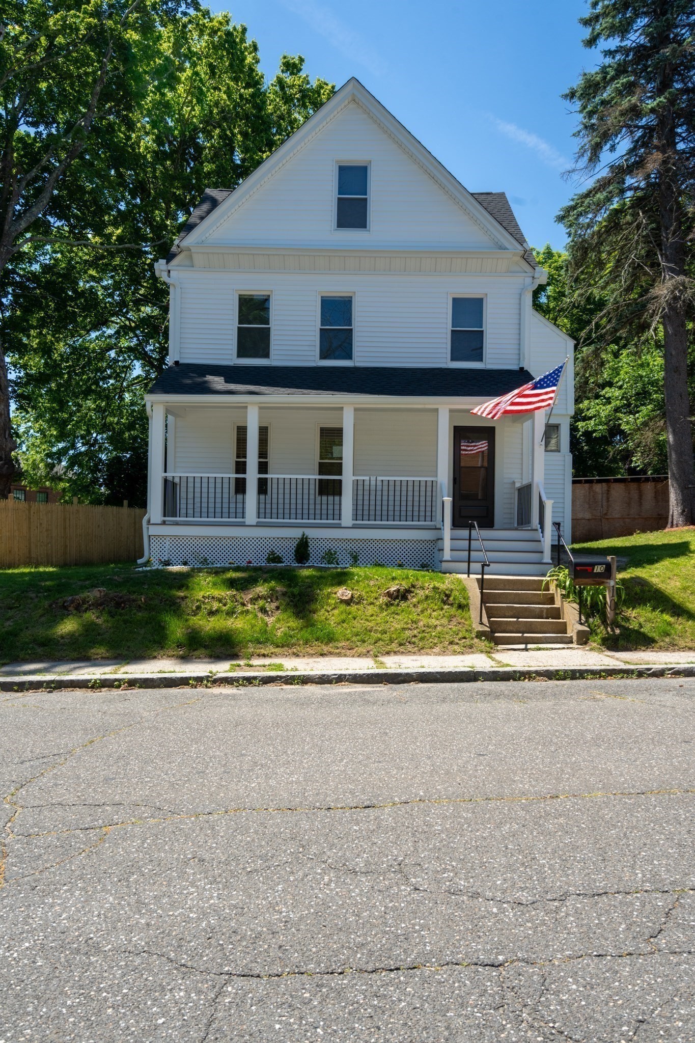 10 Walnut St Property Photo 27
