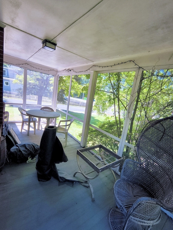 4 Pleasant St Property Photo 16