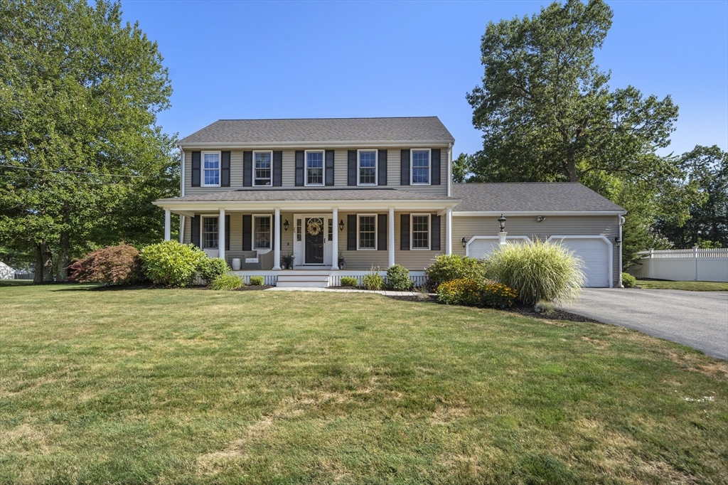 26 Crabtree Lane Property Photo 1