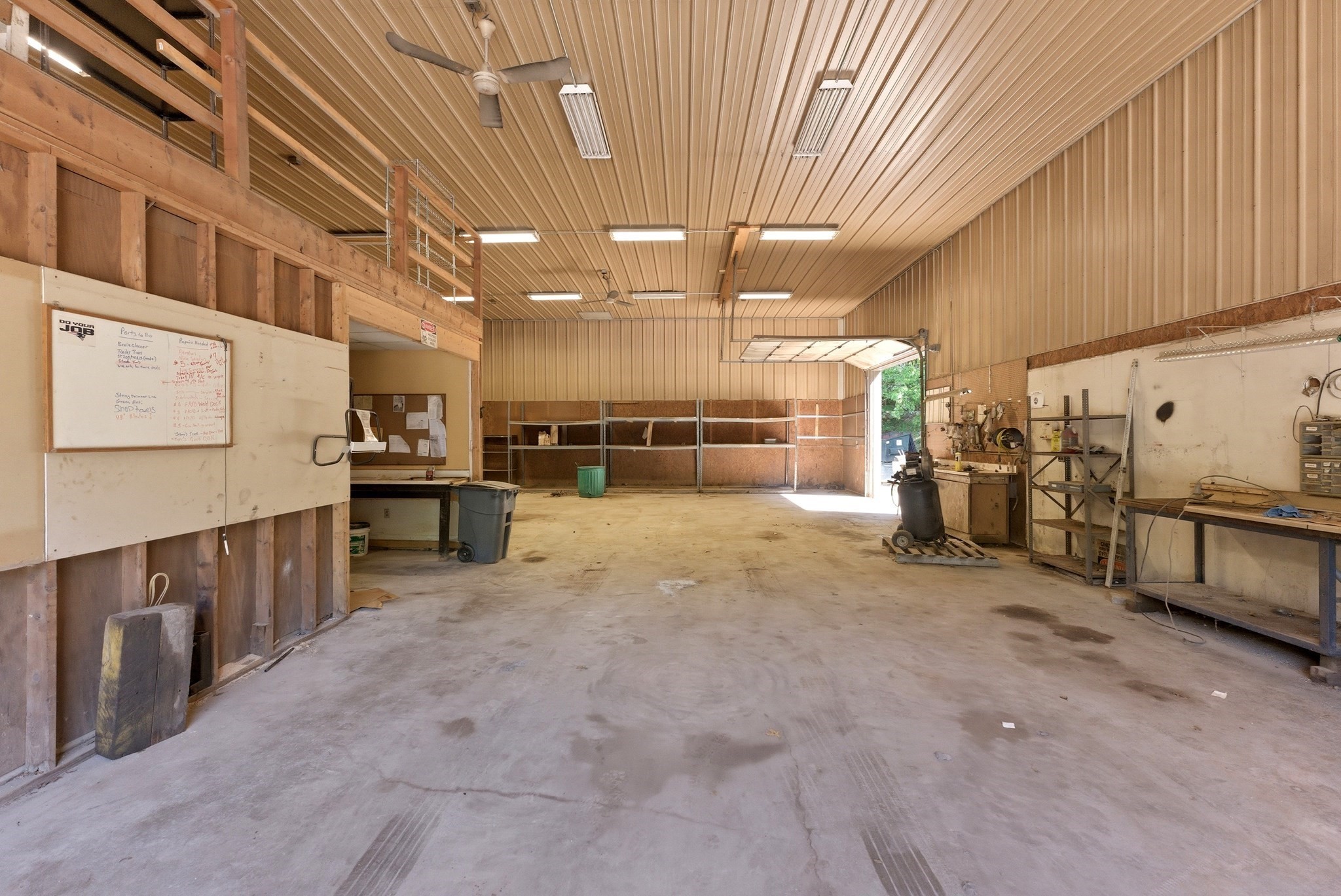 86 Eastman Property Photo 6