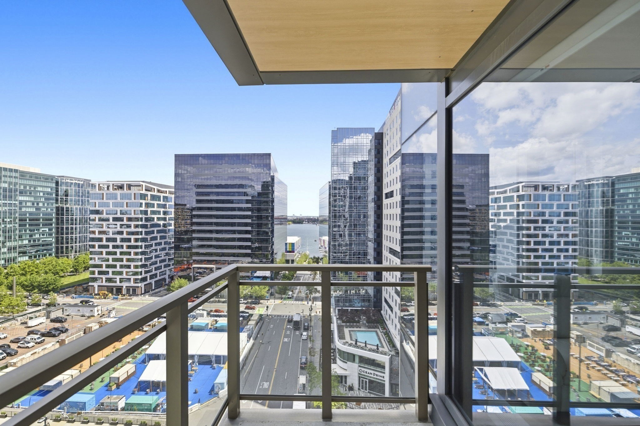 133 Seaport Blvd # 1602 Property Photo 1