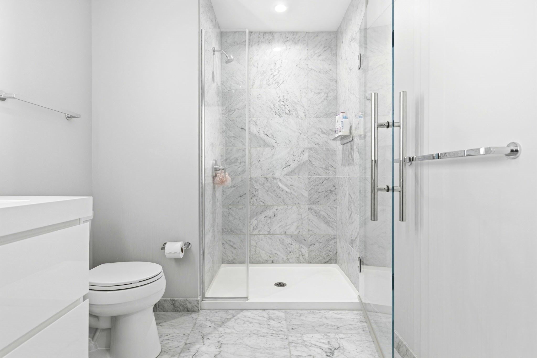 133 Seaport Blvd # 1602 Property Photo 22