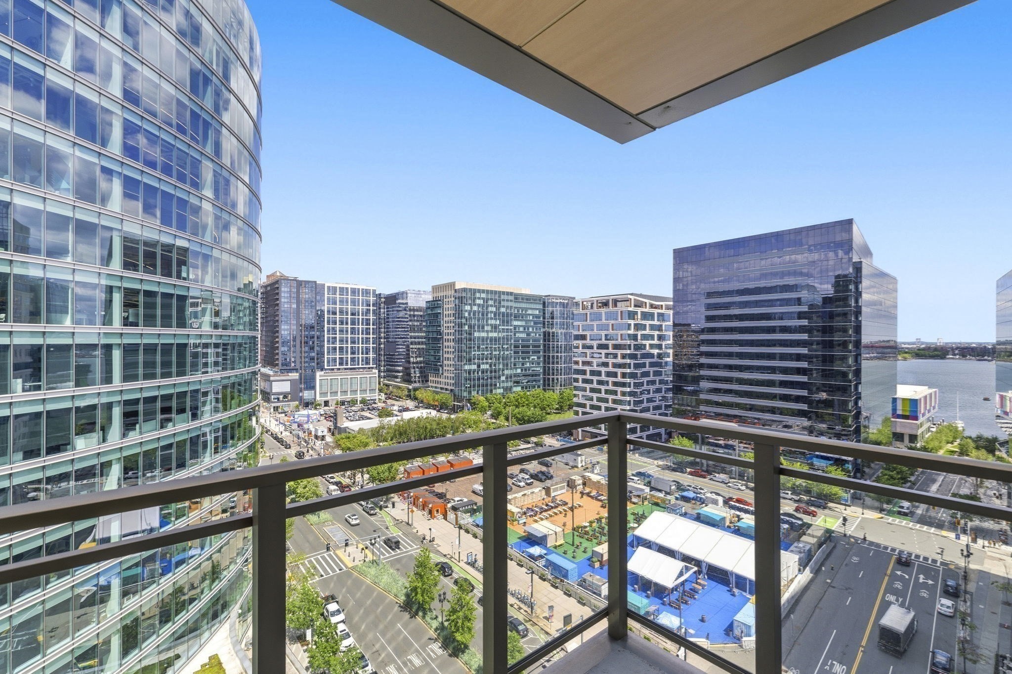 133 Seaport Blvd # 1602 Property Photo 29