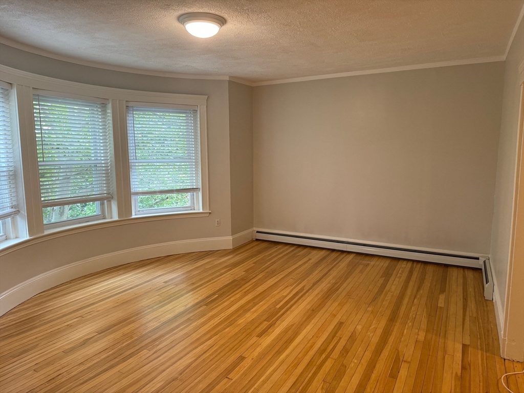 235 Rawson # 5 Property Photo 4
