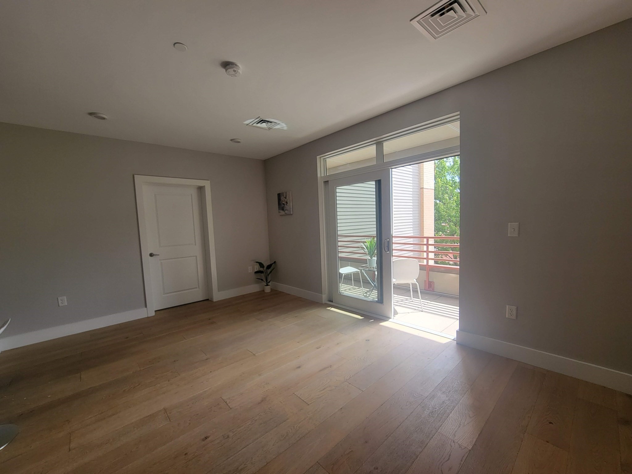 1650 Commonwealth Ave # 304 Property Photo 11