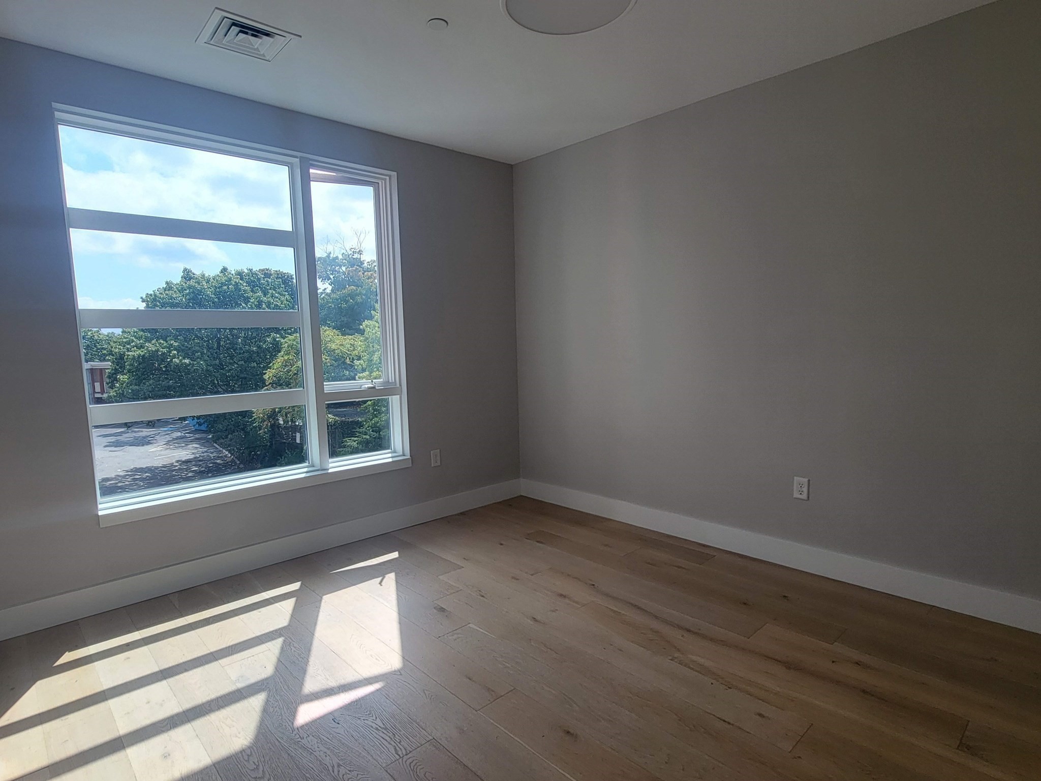 1650 Commonwealth Ave # 304 Property Photo 18