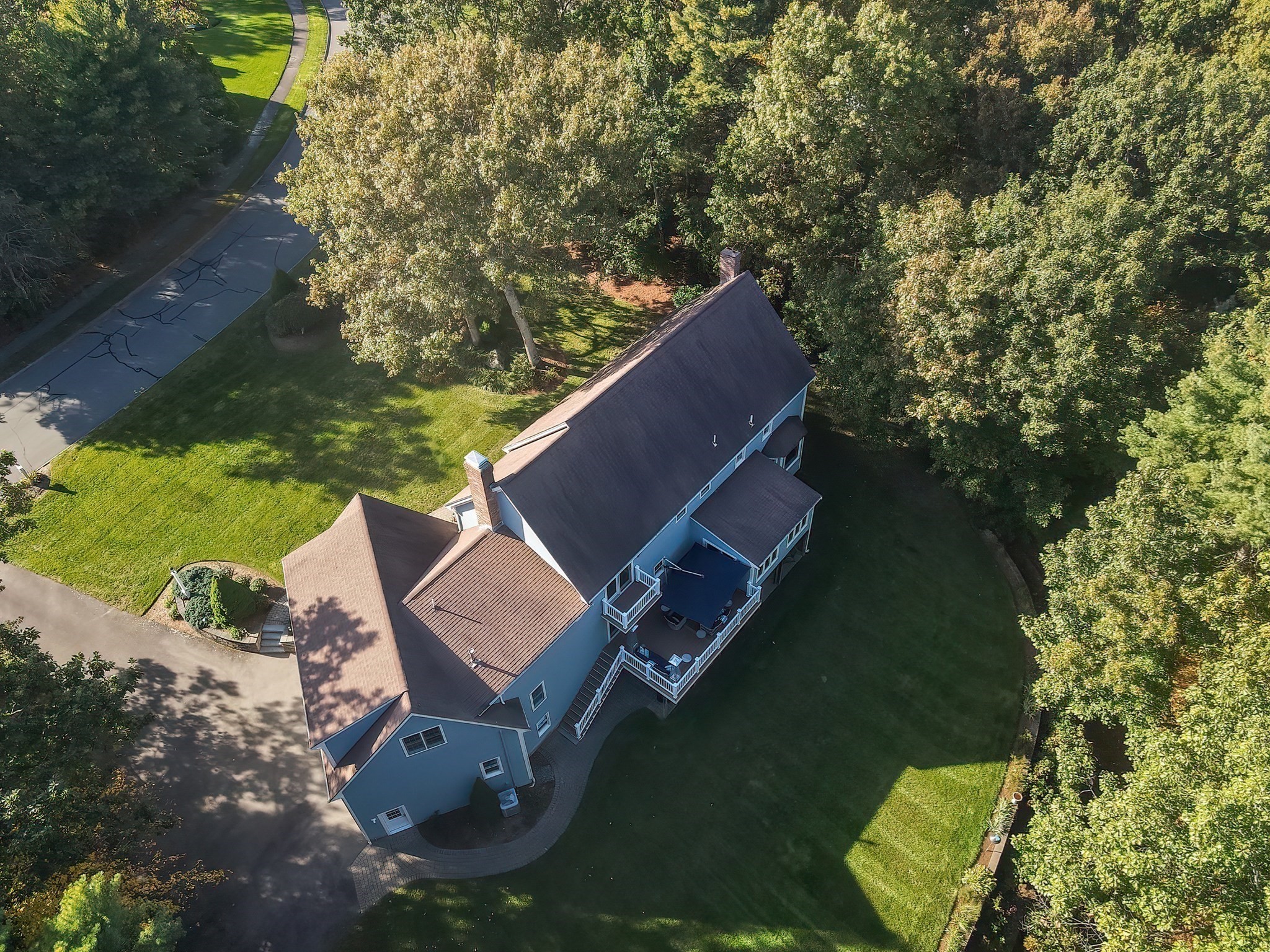 19 Windsor Dr. Property Photo 4