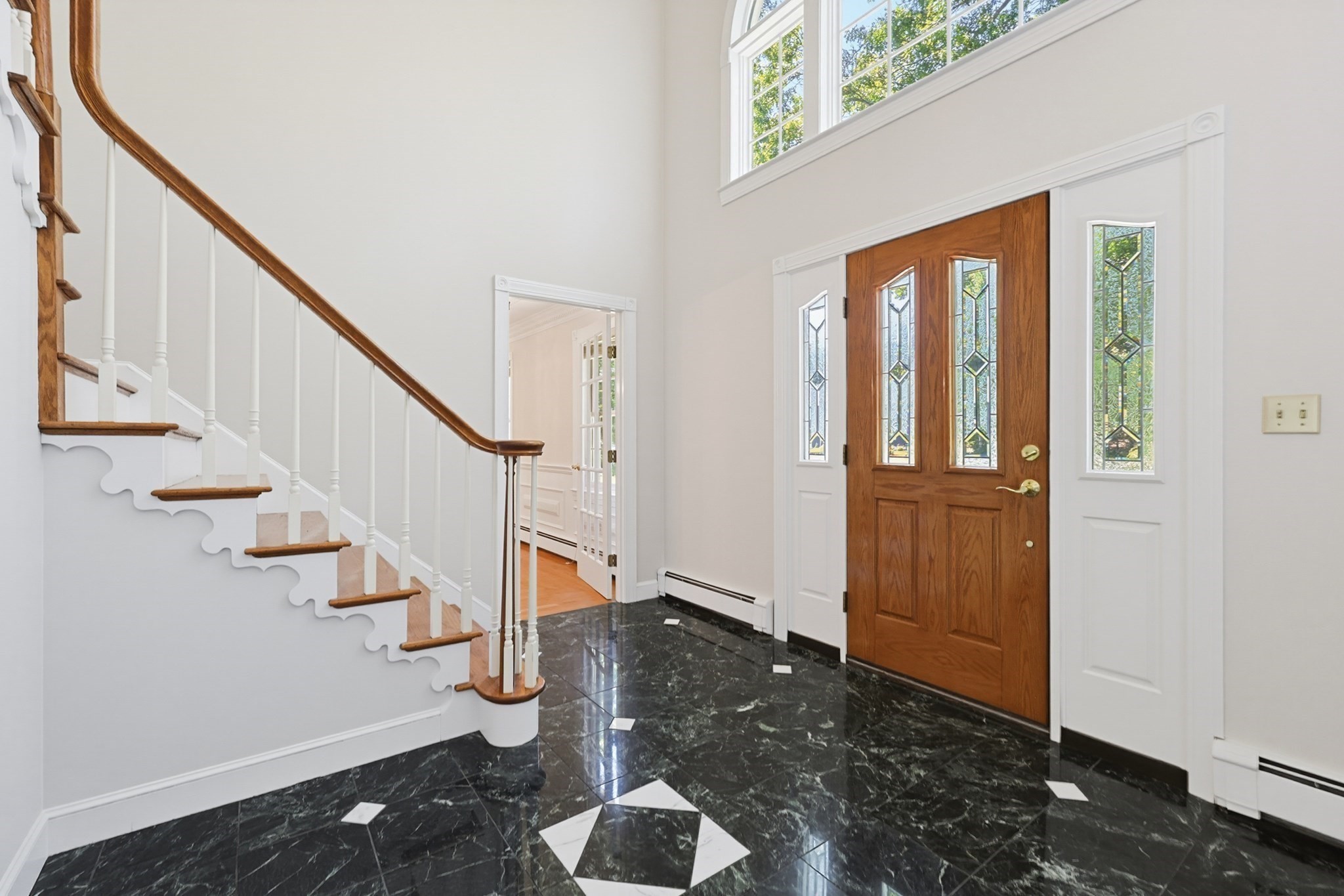19 Windsor Dr. Property Photo 5
