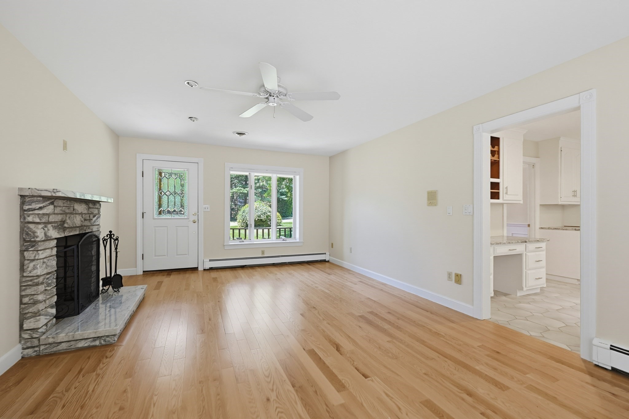 19 Windsor Dr. Property Photo 11