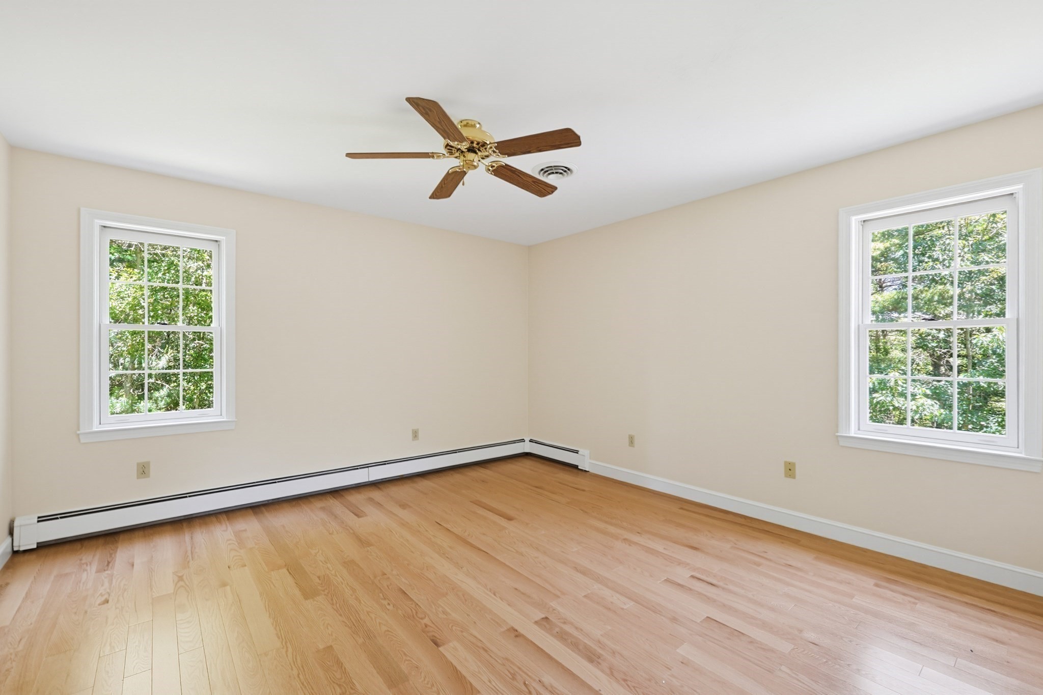 19 Windsor Dr. Property Photo 26