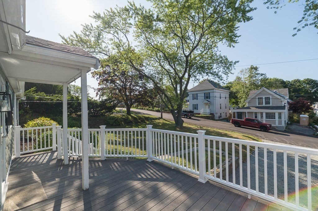 18 Traverse Street Property Photo 4