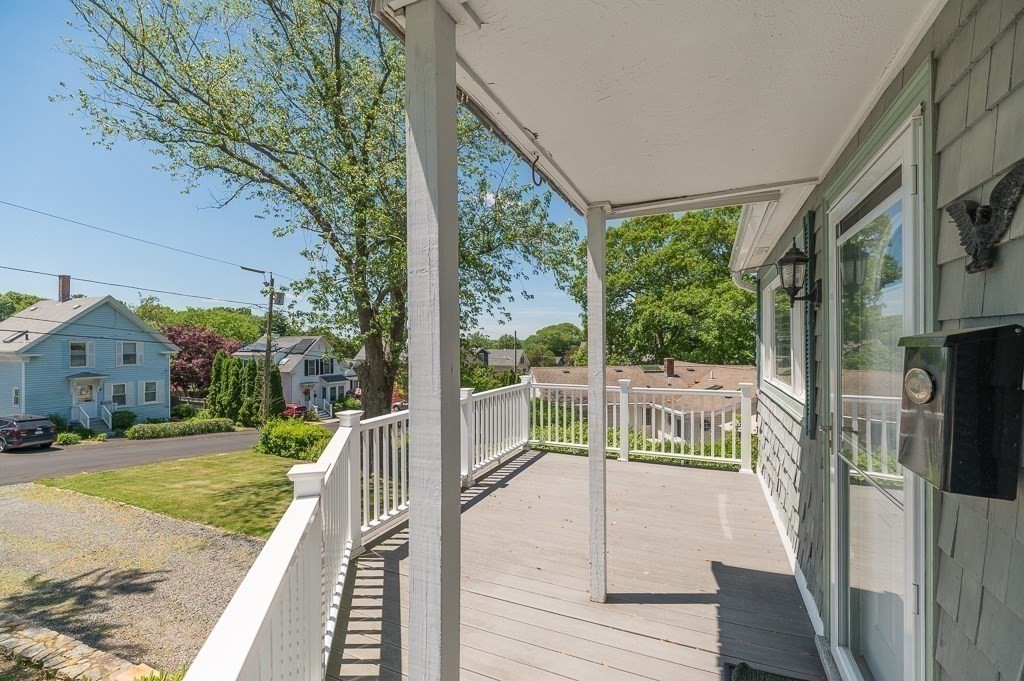 18 Traverse Street Property Photo 6