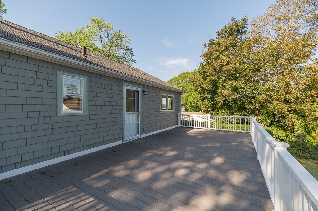 18 Traverse Street Property Photo 11
