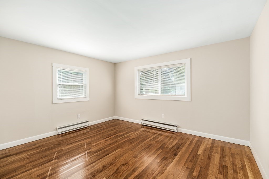 18 Traverse Street Property Photo 36