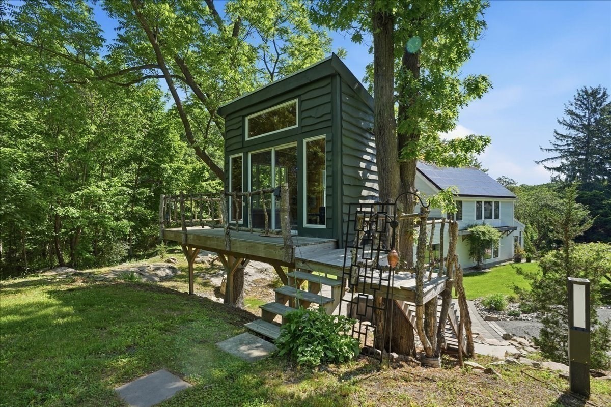 108 Kilby St Property Photo 31