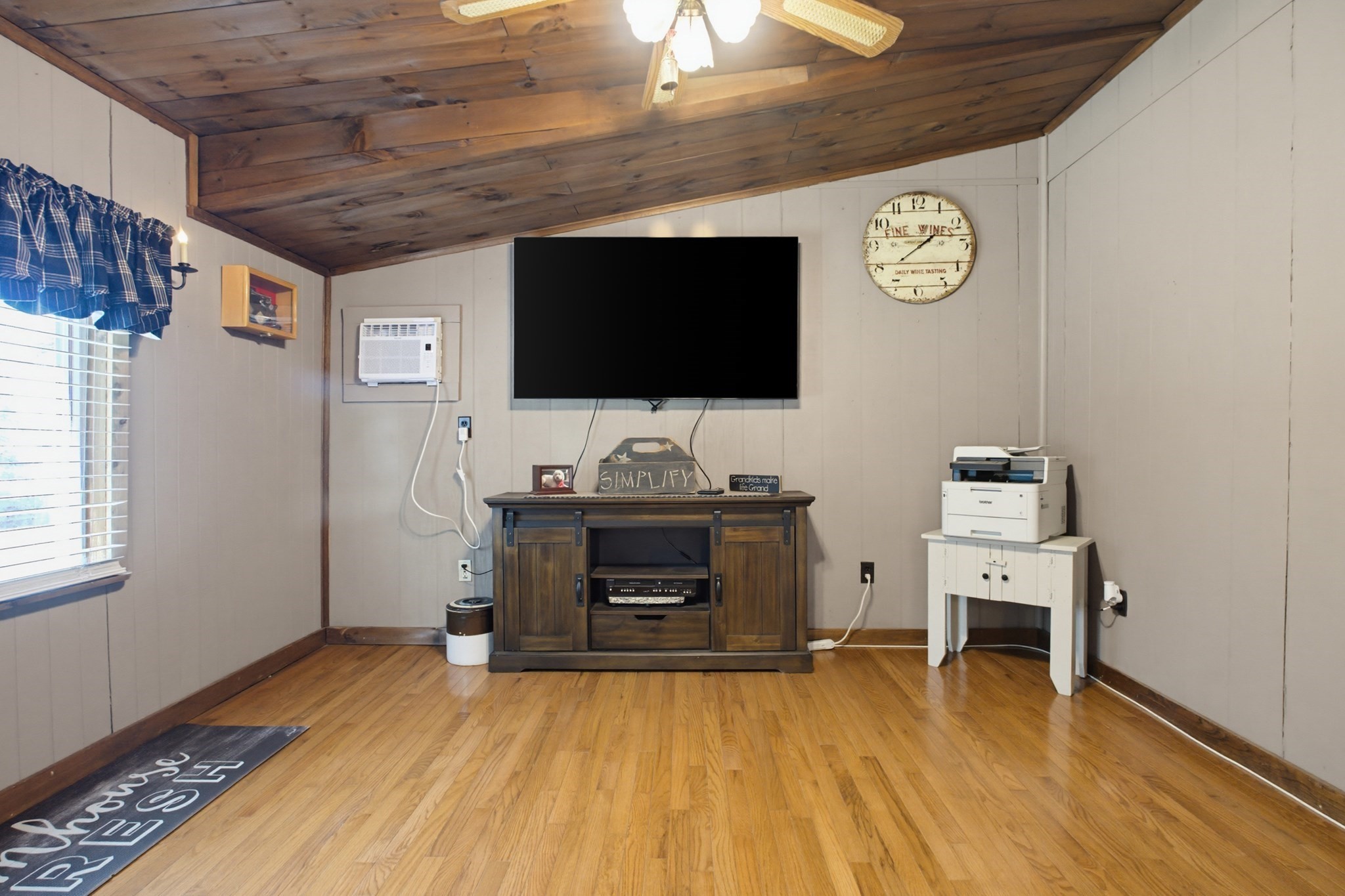 4 Cheney Property Photo 16